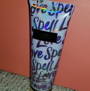 💄NWT Victoria's Secret Love Spell Lotion